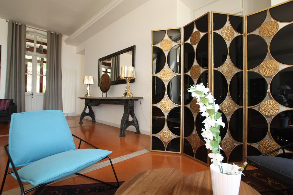 Hotel Estelou Sommieres Ngoại thất bức ảnh