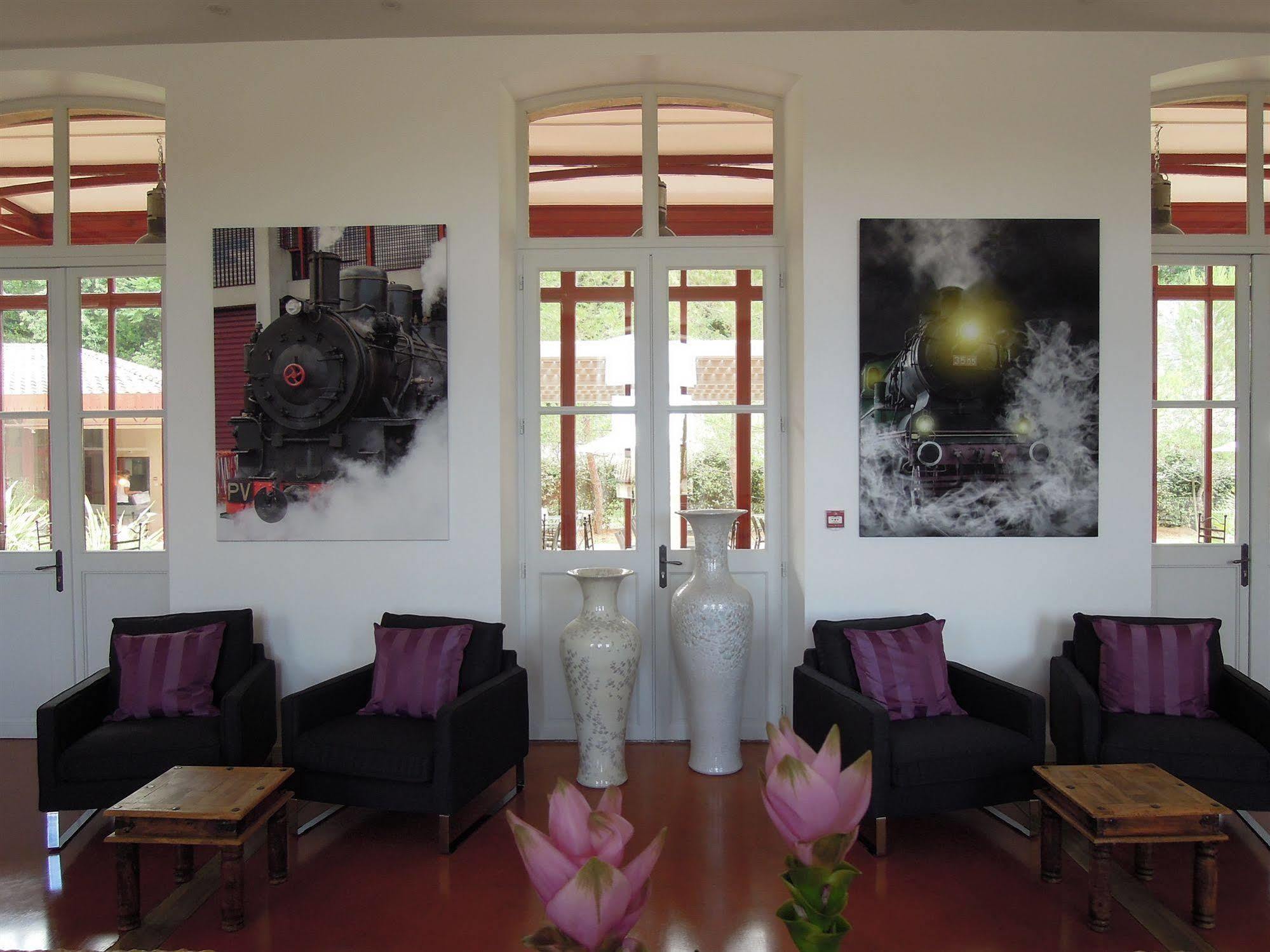 Hotel Estelou Sommieres Ngoại thất bức ảnh