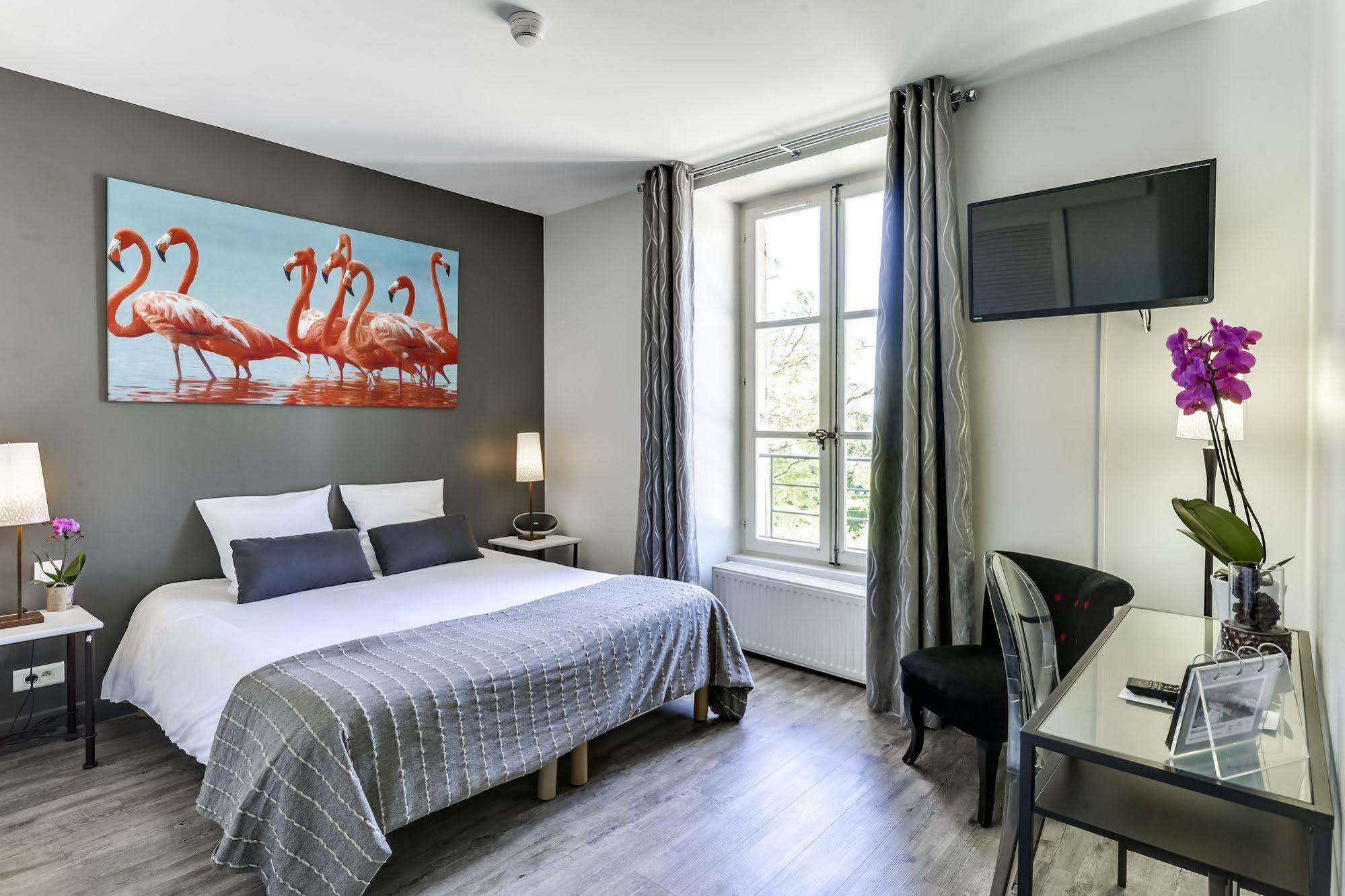 Hotel Estelou Sommieres Ngoại thất bức ảnh
