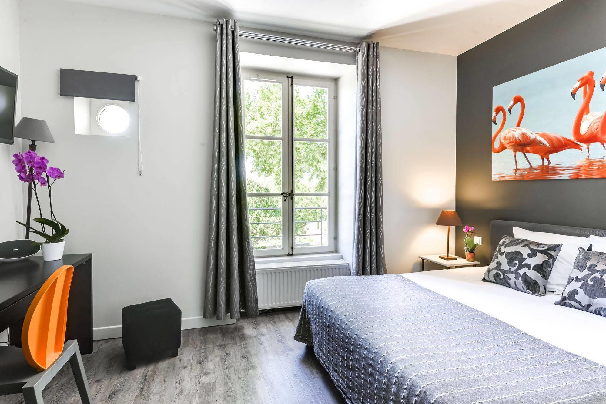 Hotel Estelou Sommieres Ngoại thất bức ảnh